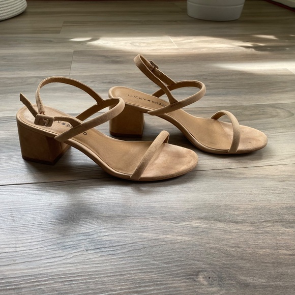 Suede Wedge Sandal 7.5 Tan - Picture 2 of 11